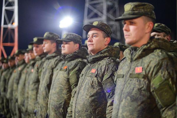 俄女軍官誤中&OpenCurlyDoubleQuote;美男計&rdquo;，3年前帶佈防圖叛逃，她後來怎樣了？