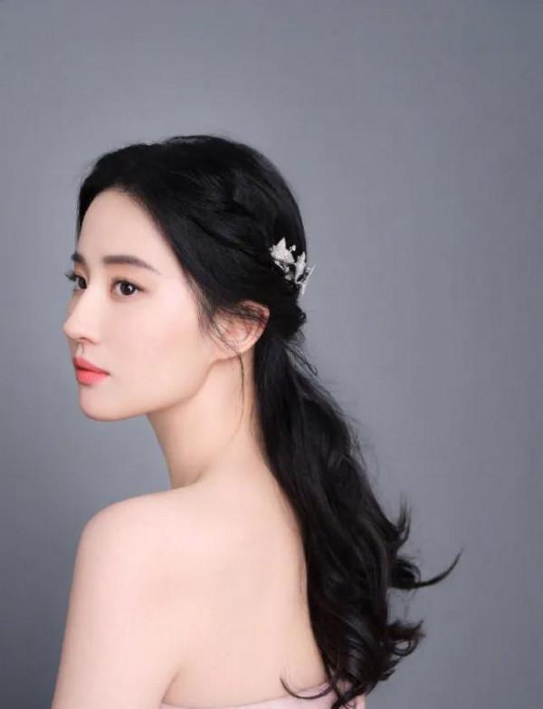 劉亦菲：靚麗驚豔高畫質美圖