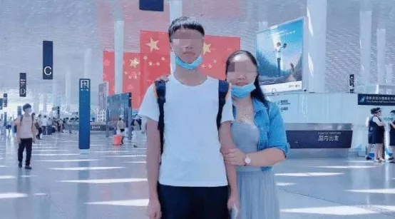 奇蹟！被拐14年後，少年憑藉記憶找到生父母，打電話喊媽讓人淚目