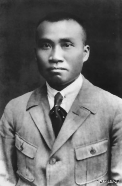 朱德要求見火車司機,大家才知道司機的身份:原來他是朱德的兒子 朱德要求見火車司機,大家才知道司機的身份:原來他是朱德的兒子