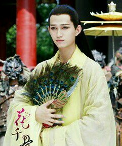 霍建華一人分飾兩角，妖媚出場太妖孽，你們見過嗎