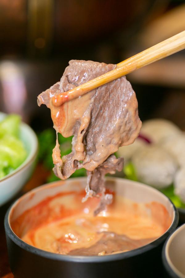 秋天抵禦寒冷的“秘密武器”！（煙囪銅鍋涮肉）