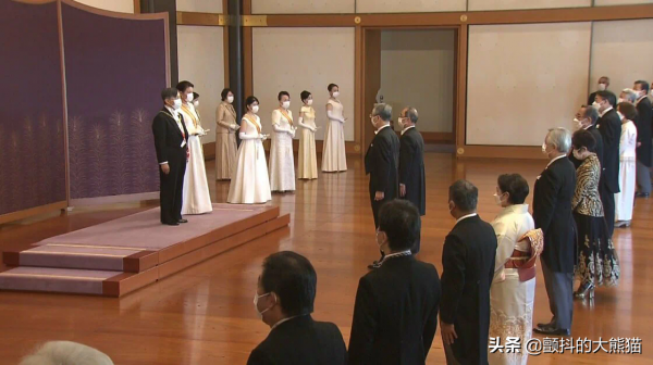 照片錦集：“新年祝賀儀式”愛子公主身著長裙 首次執行公務