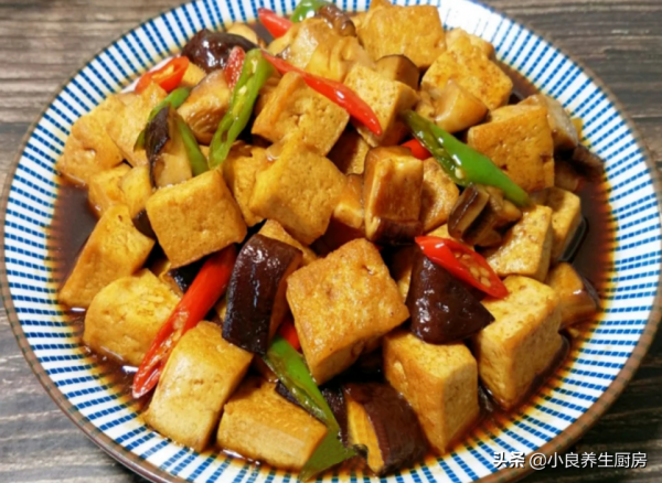 天冷適合吃這菜，高蛋白高鈣質，營養比雞蛋高，家裡有娃要多吃