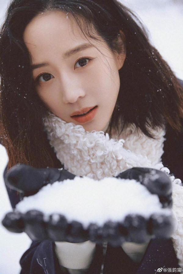 張鈞甯臘八節雪地照：實在太美了