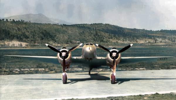 飛行在萬米高空的二戰義大利雄鷹，比亞喬Piaggio P&period;111高空偵察機