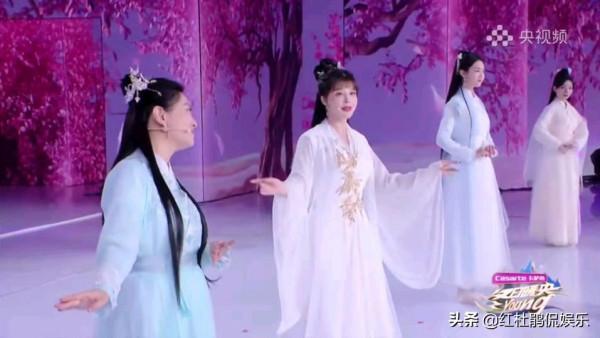 40多位總檯主持人藏龍臥虎,公演直播節目全精品,網友直呼看不夠 40多位總檯主持人藏龍臥虎,公演直播節目全精品,網友直呼看不夠