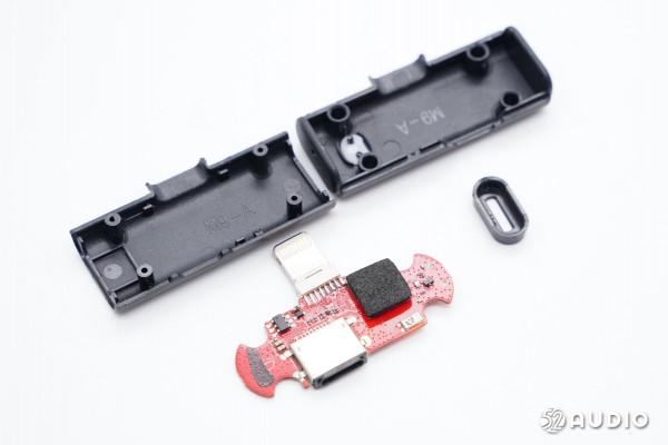 一拖二無線領夾麥克風M9拆解報告,即插即用、雙人錄製 一拖二無線領夾麥克風M9拆解報告,即插即用、雙人錄製