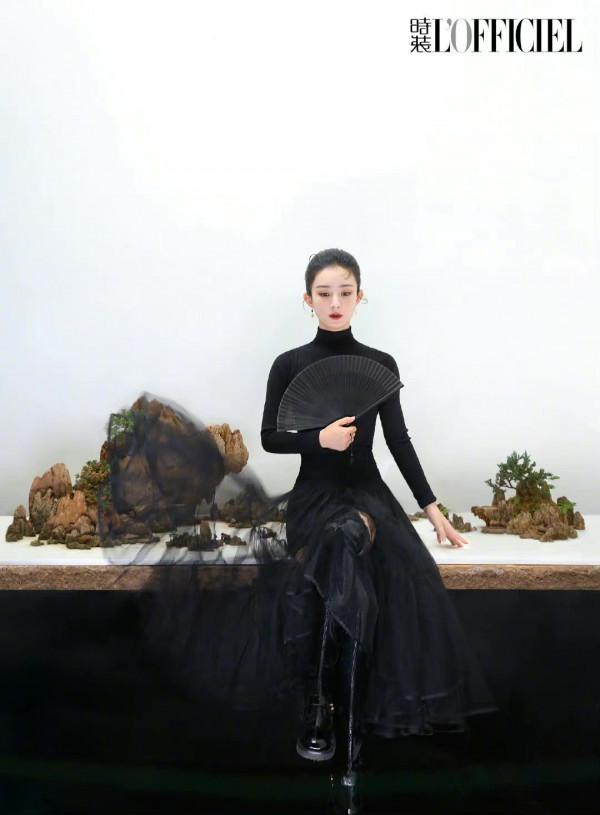 趙麗穎最新國風造型徹底封神!穿一身黑穿越古今,時尚感徹底開掛 趙麗穎最新國風造型徹底封神!穿一身黑穿越古今,時尚感徹底開掛