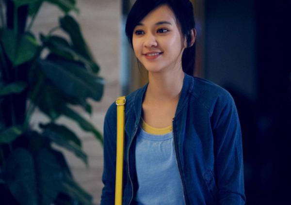 陳意涵挺孕肚出席活動，四肢纖細顏值迴歸，被調侃有&OpenCurlyDoubleQuote;兩副面孔&rdquo;