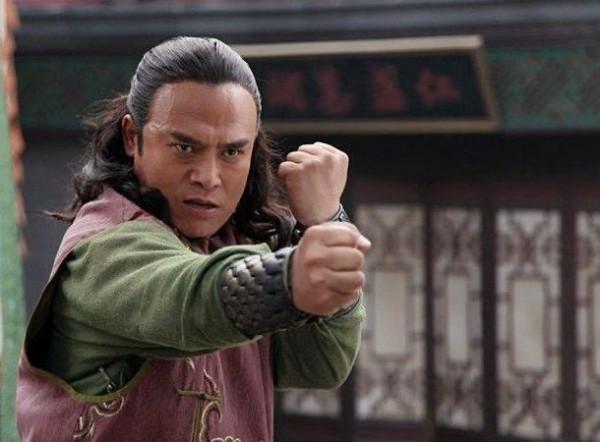 演員張永剛：母親累死，父親又賣血離世，今被丈母孃當親兒子