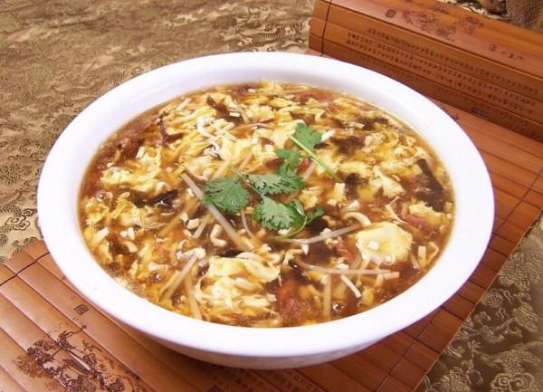 大年初一，教你做碗酸辣湯，寓意紅紅火火，喝完拜年串門都不冷了