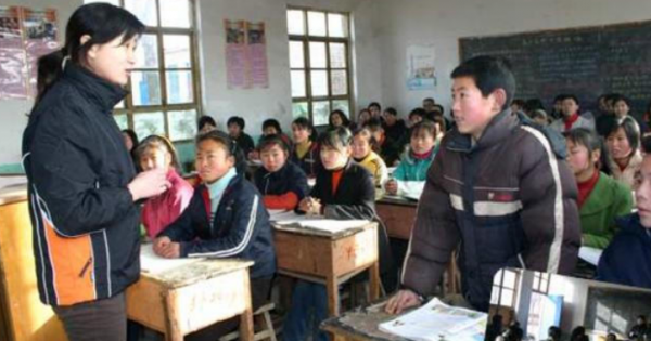 40名學生考七門課，無一人超過200分，農村初中真的要涼？