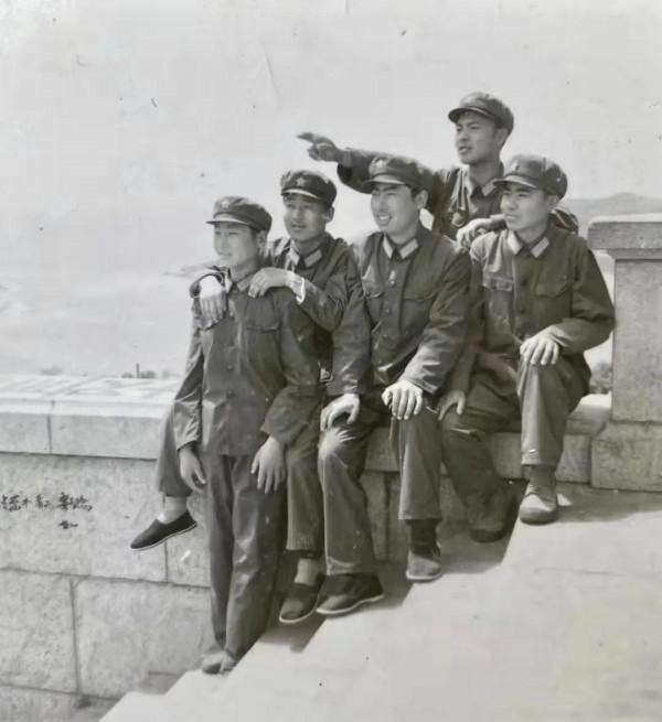 戰友玉順哥餵豬榮獲三等軍功，我驕傲，因為裡面也有我的一份付出