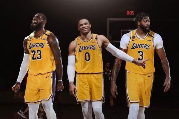 湖人下賽季有三項資料將會無敵於全聯盟，不奪冠就解散不存在的