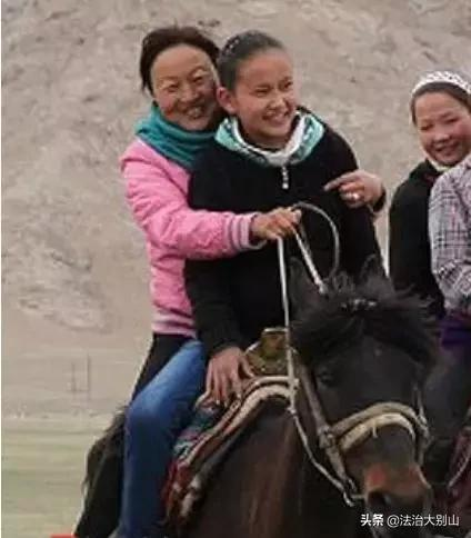 中國300萬鄉村教師的真實故事，有些人，當老師是終其一生