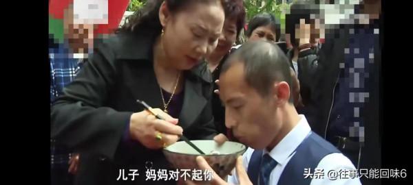 富商兩歲兒子突然失蹤，三十二年才與父母相認，他卻不願回到故鄉