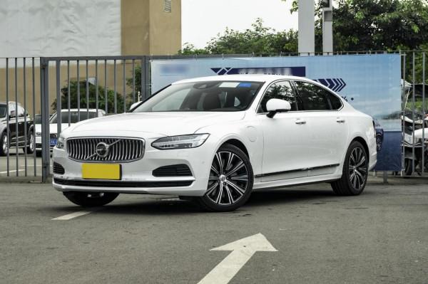 沃爾沃終於豁出去了,S90新能源一口氣就跌13萬,油耗低至1.8L 沃爾沃終於豁出去了,S90新能源一口氣就跌13萬,油耗低至1.8L