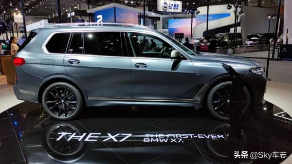 天吶！磨砂車漆的寶馬也太好看了