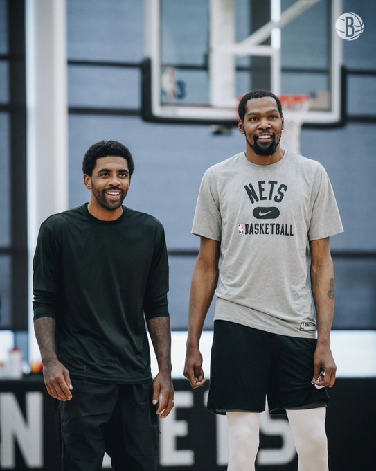 籃網曬訓練照：三巨頭正式合體，歐杜滿臉笑容