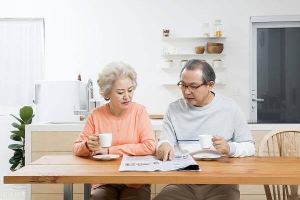 60歲後身體出現4種變化，是正常衰老還是疾病？學會分辨很重要