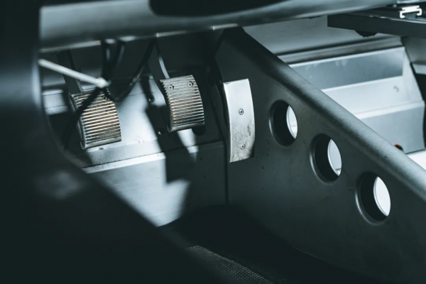 路特斯Elise,男人的“健身房” 路特斯Elise,男人的“健身房”