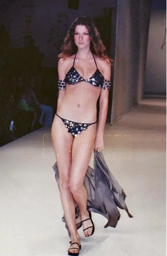 國際十大超模,劉雯竟然不是第一? 國際十大超模,劉雯竟然不是第一?