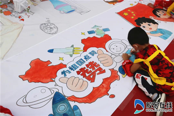 千歌萬曲頌盛世,萬點丹青繪宏圖!文藝演出、超長畫卷,仙境人民共同祝福祖國 千歌萬曲頌盛世,萬點丹青繪宏圖!文藝演出、超長畫卷,仙境人民共同祝福祖國