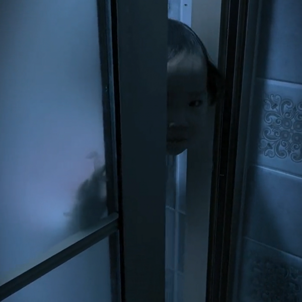 孩子為啥那麼粘人?媽媽洗澡、上廁所都跟著,瞭解心理需求很重要 孩子為啥那麼粘人?媽媽洗澡、上廁所都跟著,瞭解心理需求很重要