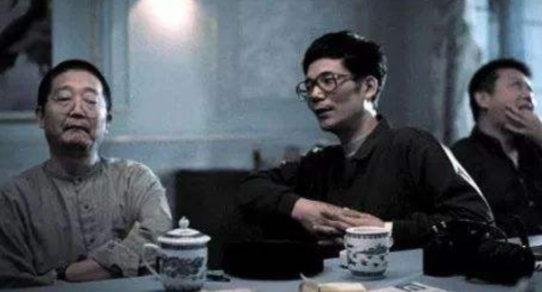 王朔:“我極其仰慕阿城,若是必須要追星,那我就追阿城” 王朔:“我極其仰慕阿城,若是必須要追星,那我就追阿城”