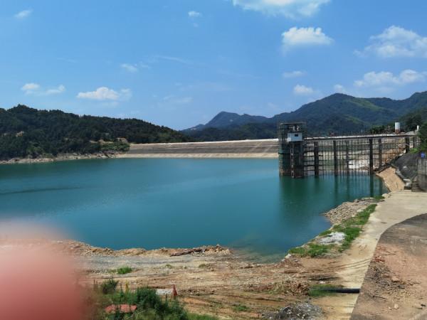 官莊水庫野釣爆護之旅,看看大師如何使用者實踐來證明 官莊水庫野釣爆護之旅,看看大師如何使用者實踐來證明