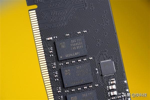 身披鏡面馬甲 阿斯加特博拉琪DDR4 4000記憶體圖賞