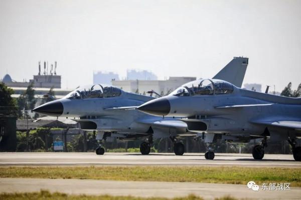 戰鬥機,開始攻擊 戰鬥機,開始攻擊