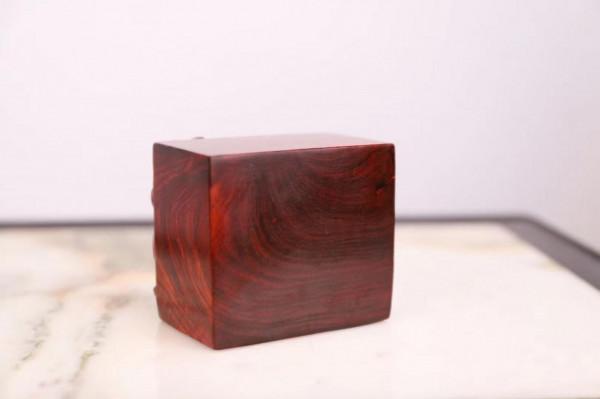 這難道就是翻天印？好漂亮的紫檀印章《盤龍》