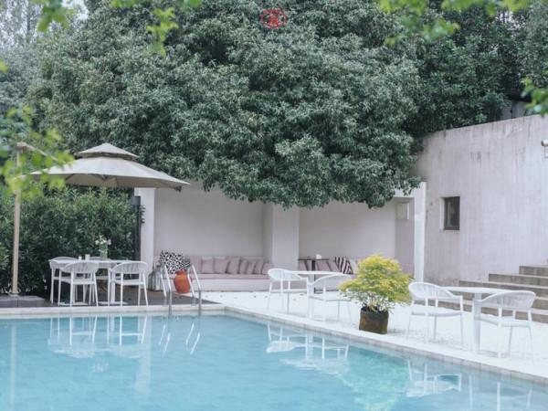 我的天哪,莫干山下的農民房都變成這樣了,城裡人卻喜歡來湊熱鬧 我的天哪,莫干山下的農民房都變成這樣了,城裡人卻喜歡來湊熱鬧