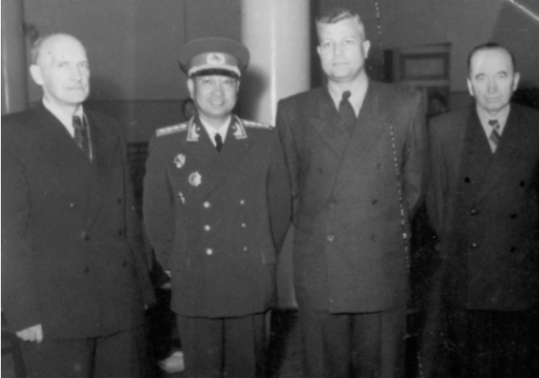 少將譚國玉上哈軍工總不及格，想回部隊，陳賡：你死也得死在這兒