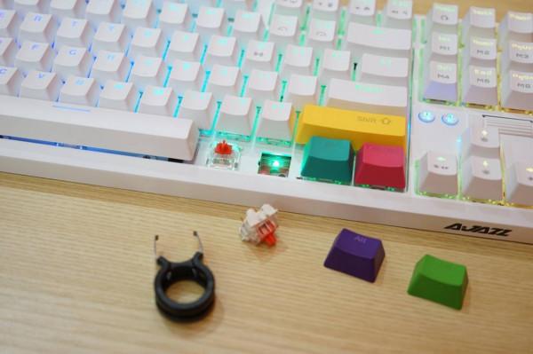 鍵盤可以這樣玩，怪不得這麼多男人入坑！黑爵可換軸鍵盤如何？