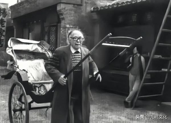 《駱駝祥子》選角：張豐毅拉車一月才過關，斯琴高娃拒演虎妞