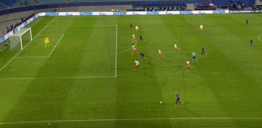 1-2！歐冠亞軍爆冷落敗，大將暴力犯規染紅離場，輸球又輸人