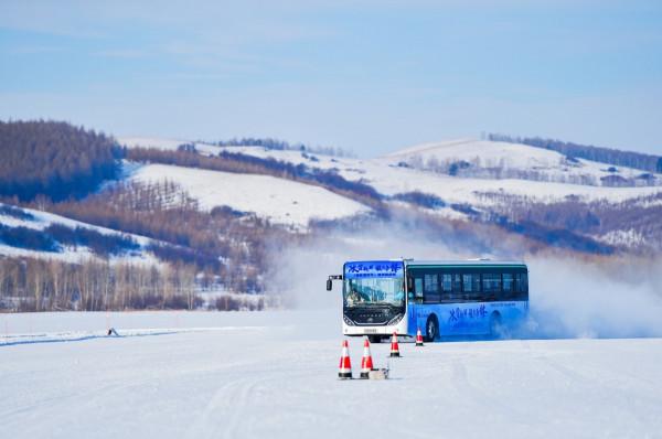 不懼-40℃極寒！宇通純電公交&OpenCurlyDoubleQuote;冰雪挑戰賽&rdquo;燃擎開戰