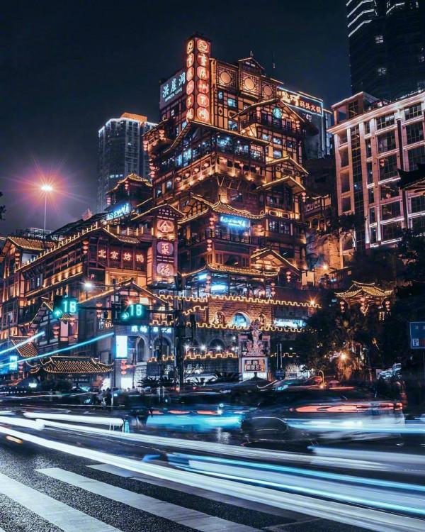 重慶女鞋工，因創業斷過7次腿，卻打造出2張城市名片，為啥這麼牛