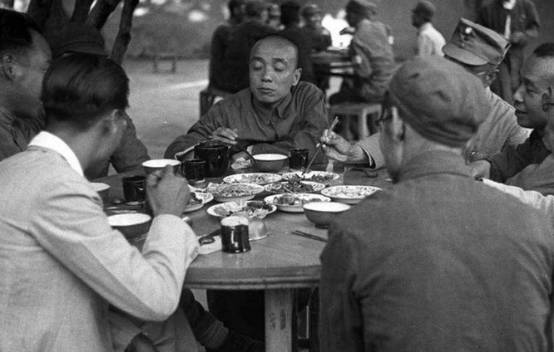 抗戰期間的國共軍隊伙食，有的部隊吃肉吃到膩
