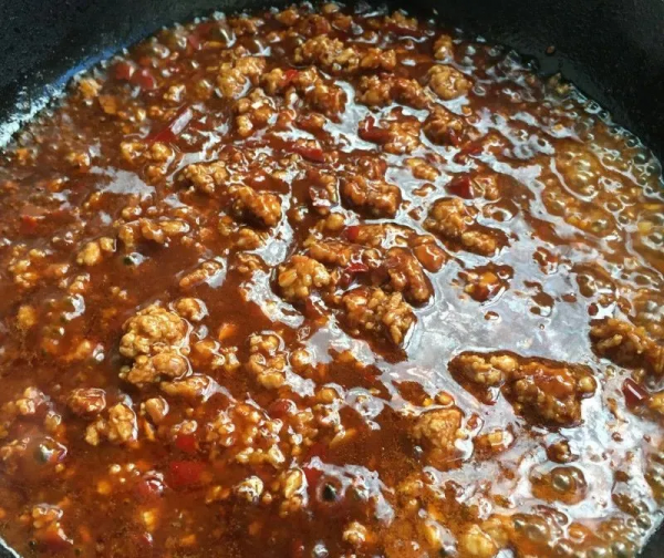 香辣家常豆腐:此菜一上桌,米飯不夠吃 香辣家常豆腐:此菜一上桌,米飯不夠吃