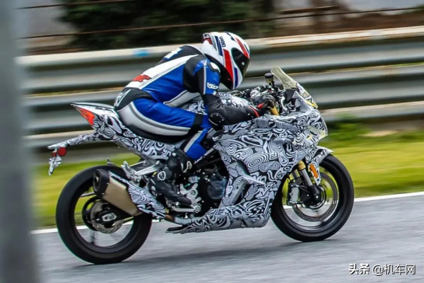 入門跑車進入450cc 階段,留給後來者和大貿的機會不多了 入門跑車進入450cc 階段,留給後來者和大貿的機會不多了