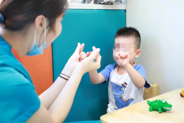 孩子“貴人語遲”，大多是3點原因，父母需重視