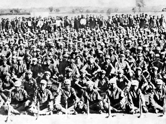 1950年,一個叫廖永和的奴隸找到解放軍,表明身份後驚動軍區領導 1950年,一個叫廖永和的奴隸找到解放軍,表明身份後驚動軍區領導