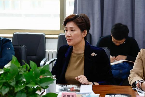 評劇《偽裝者》首演成功 專家為該劇的打磨提升獻計獻策——評劇《偽裝者》專家研討會順利召開 評劇《偽裝者》首演成功 專家為該劇的打磨提升獻計獻策——評劇《偽裝者》專家研討會順利召開