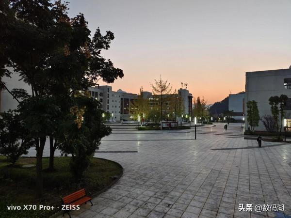 vivo X70 Pro&plus;拍照樣張賞析（夜景）