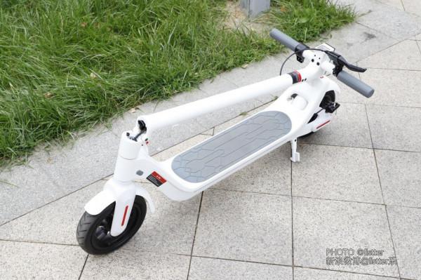 鴻蒙鑰匙，40km續航！華為智選樂騎智慧電動滑板車測評