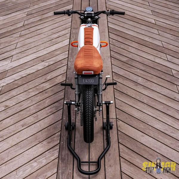 本田還能這麼玩?國外大神將本田CB200變身EV200 本田還能這麼玩?國外大神將本田CB200變身EV200